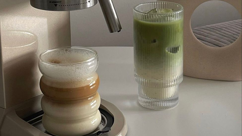 قهوة أو ماتشا؟